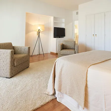 Pansiyon Luxury 3 Bed Flat - Beachfront In Puerto Banus Marbella
